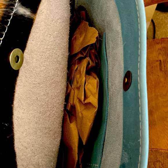 TTT Leather Goods Crossbody Longhorn HOH/Blue Denver NWT - Picture 3 of 4